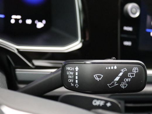 Volkswagen Polo 1.0 TSI R-Line Edition 95PK DSG Pano-Schuifdak, Keyless, Matrix LED-Verlichting, Side Assist, Ada... ActivLease financial lease