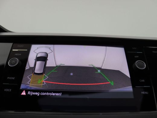 Volkswagen Polo 1.0 TSI R-Line Edition 95PK DSG Pano-Schuifdak, Keyless, Matrix LED-Verlichting, Side Assist, Ada... ActivLease financial lease