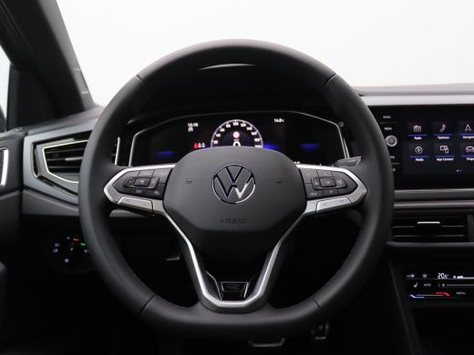 Volkswagen Polo 1.0 TSI R-Line Edition 95PK DSG Pano-Schuifdak, Keyless, Matrix LED-Verlichting, Side Assist, Ada... ActivLease financial lease