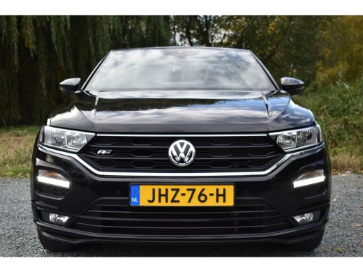 Volkswagen T-Roc 1.5 TSI 150PK DSG R-LINE SPORT/PDC/NAVI ActivLease financial lease