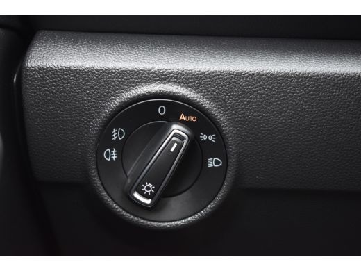 Volkswagen T-Roc 1.5 TSI 150PK DSG R-LINE SPORT/PDC/NAVI ActivLease financial lease