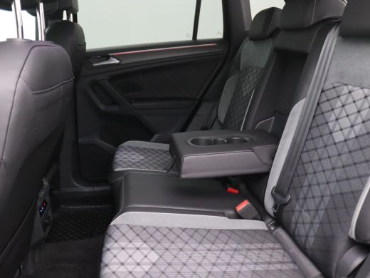 Volkswagen Tiguan 1.4 TSI eHybrid R-Line Business+ 245PK DSG SOH 91%, Trekhaak, Black Style, 19" LM Velgen, Keyless... ActivLease financial lease