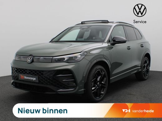 Volkswagen Tiguan 1.5 eHybrid R-Line Edition 272PK DSG Pano-Schuifdak, Black Style, Trekhaak, 20" LM Velgen, Head-U...