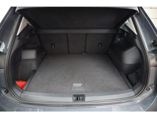 Volkswagen Tiguan 1.5 eTSI Life Edition | Achteruitrijcamera | Dodehoek detectie | Trekhaak elektrisch uitklapbaar ActivLease financial lease