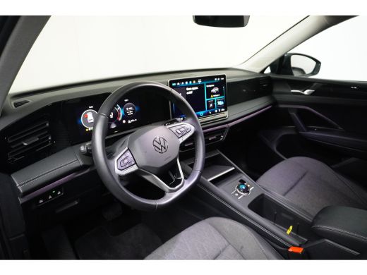 Volkswagen Tiguan 1.5 eTSI Life Edition | Achteruitrijcamera | Dodehoek detectie | Trekhaak elektrisch uitklapbaar ActivLease financial lease