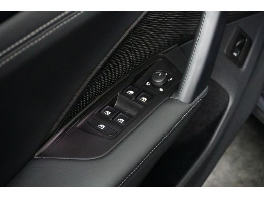 Volkswagen Tiguan 1.5 eTSI Life Edition | Achteruitrijcamera | Dodehoek detectie | Trekhaak elektrisch uitklapbaar ActivLease financial lease