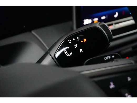 Volkswagen Tiguan 1.5 eTSI Life Edition | Achteruitrijcamera | Dodehoek detectie | Trekhaak elektrisch uitklapbaar ActivLease financial lease