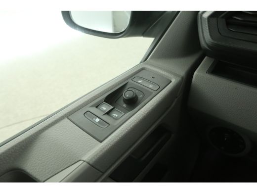 Volkswagen Transporter T6.1 2.0 TDI L2H1 | Airco | 3 Zits | Parkeersensoren | Elektrpakket ActivLease financial lease