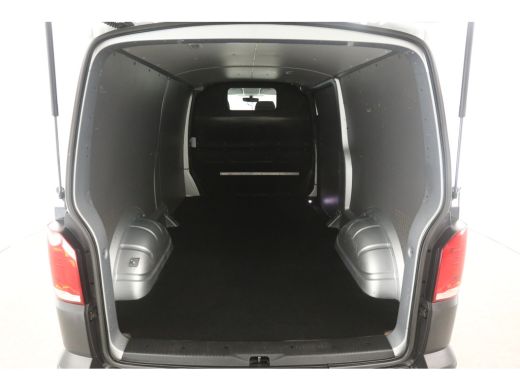 Volkswagen Transporter T6.1 2.0 TDI L2H1 | Airco | 3 Zits | Parkeersensoren | Elektrpakket ActivLease financial lease