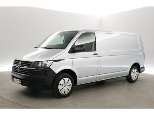 Volkswagen Transporter T6.1 2.0 TDI L2H1 | Airco | 3 Zits | Parkeersensoren | Elektrpakket ActivLease financial lease