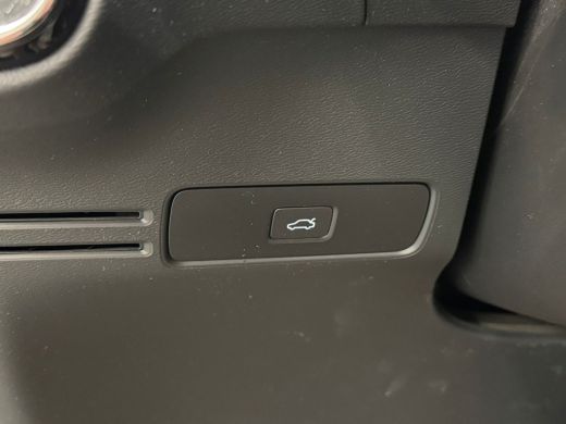 Volvo  C40 Single Motor Core 69 kWh Warmtepomp | SoH 95,5% | 19"All Season banden | | Achteruitrijcamera | A... ActivLease financial lease