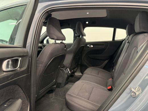 Volvo  C40 Single Motor Core 69 kWh Warmtepomp | SoH 95,5% | 19"All Season banden | | Achteruitrijcamera | A... ActivLease financial lease