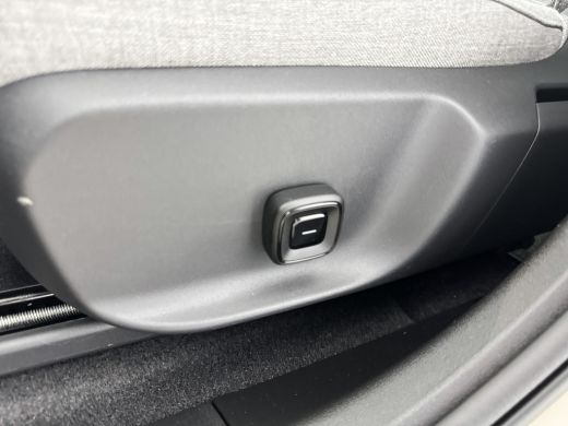 Volvo  EX30 Twin Motor Performance Ultra 69 kWh | 20" | Wool Blend bekleding | Stoel/Stuurverwarming | Getint... ActivLease financial lease