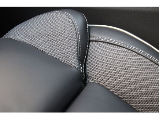 Volvo  V60 T6 350PK Plus Dark | 360&deg; | Trekhaak | HK Audio | Blis | Adap Cruise | ActivLease financial lease