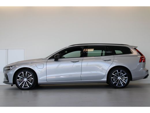 Volvo  V60 T6 350PK Plus Dark | 360&deg; | Trekhaak | HK Audio | Blis | Adap Cruise | ActivLease financial lease
