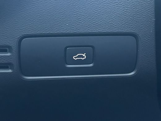 Volvo  XC40 Recharge Ultimate 70 kWh | Audio installatie premium | Cruise control adaptief met Stop&Go en stu... ActivLease financial lease