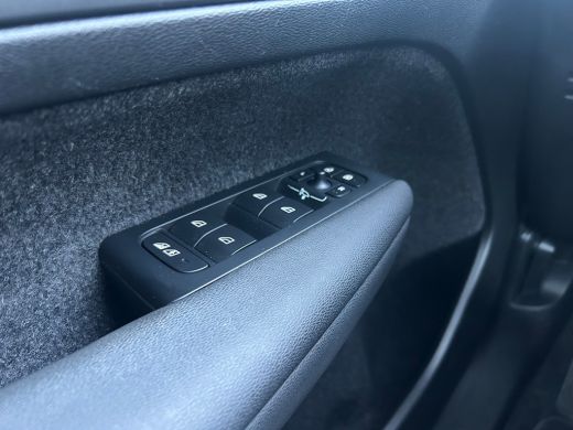 Volvo  XC40 Recharge Ultimate 70 kWh | Audio installatie premium | Cruise control adaptief met Stop&Go en stu... ActivLease financial lease