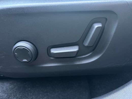 Volvo  XC40 Recharge Ultimate 70 kWh | Audio installatie premium | Cruise control adaptief met Stop&Go en stu... ActivLease financial lease