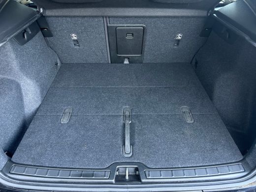 Volvo  XC40 Recharge Ultimate 70 kWh | Audio installatie premium | Cruise control adaptief met Stop&Go en stu... ActivLease financial lease