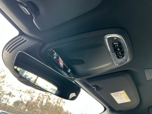 Volvo  XC60 2.0 B5 R-Design | Luchtvering | 360 camera | Sportstoel | Memory | Verwarmde voorruit | Pilot Ass... ActivLease financial lease