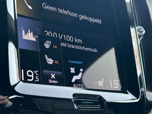 Volvo  XC60 2.0 B5 R-Design | Luchtvering | 360 camera | Sportstoel | Memory | Verwarmde voorruit | Pilot Ass... ActivLease financial lease