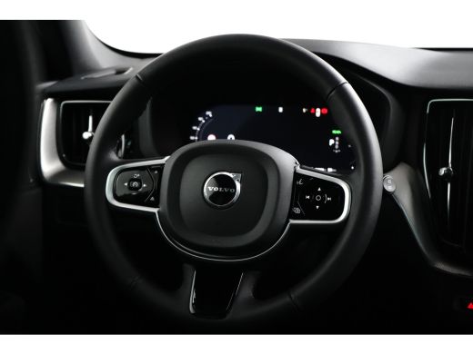 Volvo  XC60 T6 Plus Black Edition Recharge Plug-In Hybrid AWD | Facelift | 360 camera | Pano | HU-Display | C... ActivLease financial lease