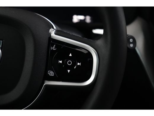 Volvo  XC60 T6 Plus Black Edition Recharge Plug-In Hybrid AWD | Facelift | 360 camera | Pano | HU-Display | C... ActivLease financial lease