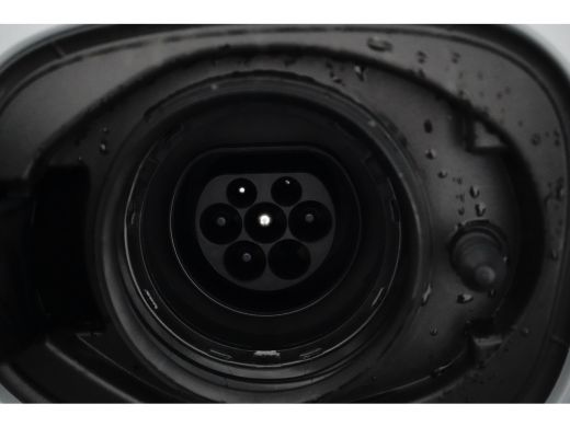 Volvo  XC60 T6 Plus Black Edition Recharge Plug-In Hybrid AWD | Facelift | 360 camera | Pano | HU-Display | C... ActivLease financial lease