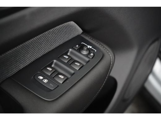 Volvo  XC60 T6 Plus Black Edition Recharge Plug-In Hybrid AWD | Facelift | 360 camera | Pano | HU-Display | C... ActivLease financial lease