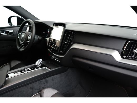 Volvo  XC60 T6 Plus Black Edition Recharge Plug-In Hybrid AWD | Facelift | 360 camera | Pano | HU-Display | C... ActivLease financial lease