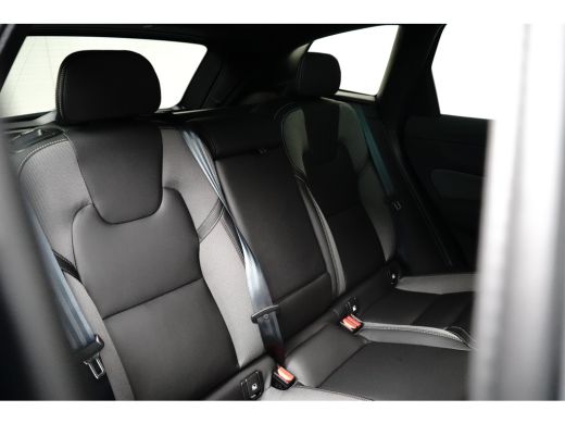 Volvo  XC60 T6 Plus Black Edition Recharge Plug-In Hybrid AWD | Facelift | 360 camera | Pano | HU-Display | C... ActivLease financial lease