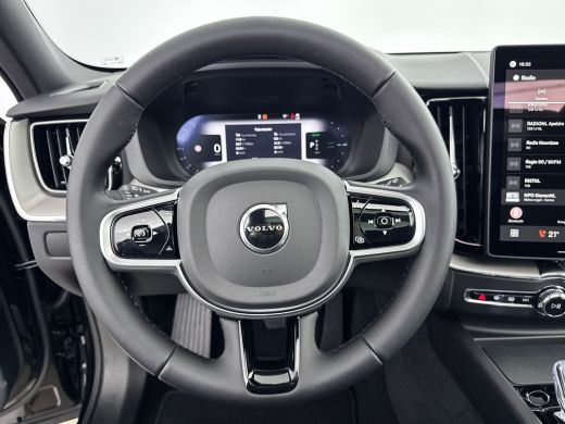 Volvo  XC60 T6 Recharge Plus Black Edition | 21" | Panoramadak | Head-Up | 360 Camera | Getint Glas | Harman ... ActivLease financial lease
