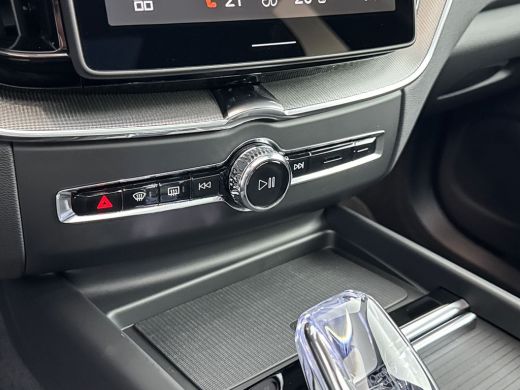 Volvo  XC60 T6 Recharge Plus Black Edition | 21" | Panoramadak | Head-Up | 360 Camera | Getint Glas | Harman ... ActivLease financial lease