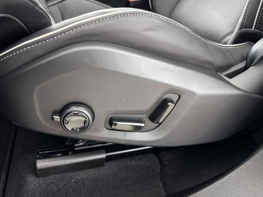 Volvo  XC60 T6 Recharge Plus Black Edition | 21" | Panoramadak | Head-Up | 360 Camera | Getint Glas | Harman ... ActivLease financial lease