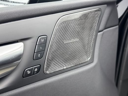 Volvo  XC60 T6 Recharge Plus Black Edition | 21" | Panoramadak | Head-Up | 360 Camera | Getint Glas | Harman ... ActivLease financial lease