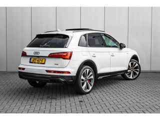 Audi Q5 50 TFSI e S edition Competition 299 pk | Trekhaak | Headup Display | 360 Camera | Panoramadak | B...