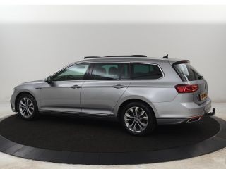 Volkswagen Passat 1.4 TSI PHEV GTE | Panoramadak | Nappleder | Stoelverwarming | Trekhaak | 360 Camera | Adaptive c...