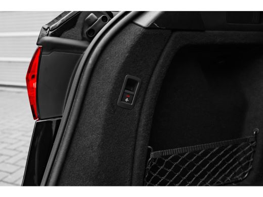 Audi A4 Avant 40 TFSI S edition Competition 204PK | Trekhaak | B&O Audio | Sfeerverlichting | Optiek Pakk... ActivLease financial lease