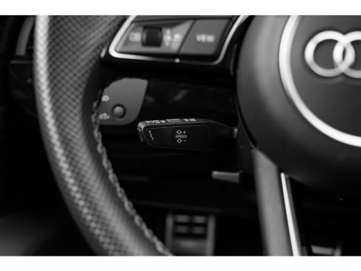 Audi A4 Avant 40 TFSI S edition Competition 204PK | Trekhaak | B&O Audio | Sfeerverlichting | Optiek Pakk... ActivLease financial lease