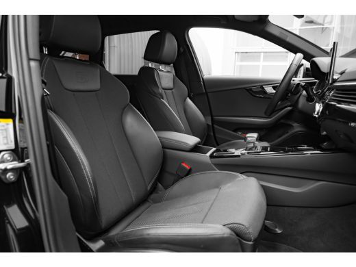Audi A4 Avant 40 TFSI S edition Competition 204PK | Trekhaak | B&O Audio | Sfeerverlichting | Optiek Pakk... ActivLease financial lease