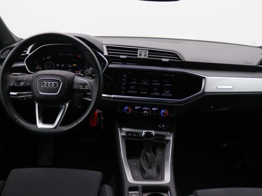 Audi Q3 45 TFSI e S Edition 245PK S-Tronic SOH 99%, Pano-Schuifdak, Trekhaak, 19" LM Velgen, Adaptieve Cr... ActivLease financial lease