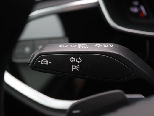 Audi Q3 45 TFSI e S Edition 245PK S-Tronic SOH 99%, Pano-Schuifdak, Trekhaak, 19" LM Velgen, Adaptieve Cr... ActivLease financial lease