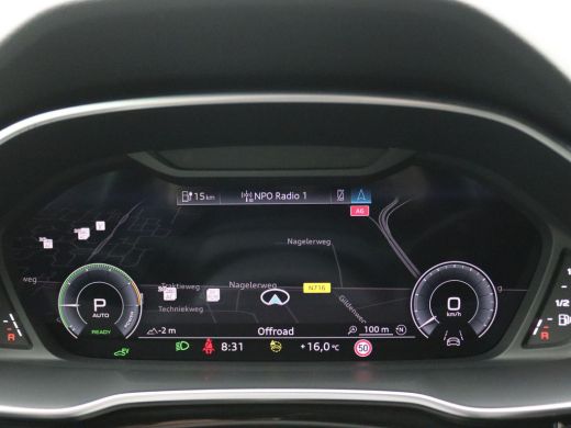 Audi Q3 45 TFSI e S Edition 245PK S-Tronic SOH 99%, Pano-Schuifdak, Trekhaak, 19" LM Velgen, Adaptieve Cr... ActivLease financial lease