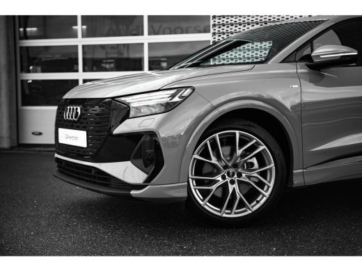 Audi Q4 e-tron S edition | Achterklep, automatisch bedienbaar | Achteruitrijcamera | Adaptive cruise control ActivLease financial lease