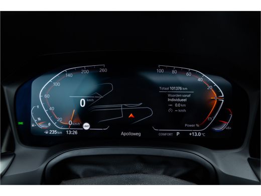 BMW 3 Serie Touring 320i Sportline Panorama / Camera / Individual / HiFi / ActivLease financial lease