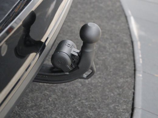 BMW 5 Serie 530e Executive | Leder | Trekhaak | Stoelverwarming | Live Cockpit | Carplay | Achterbankverwarmi... ActivLease financial lease