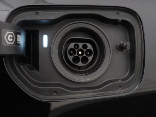 BMW 5 Serie 530e Executive | Leder | Trekhaak | Stoelverwarming | Live Cockpit | Carplay | Achterbankverwarmi... ActivLease financial lease