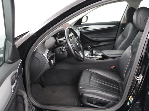 BMW 5 Serie 530e Executive | Leder | Trekhaak | Stoelverwarming | Live Cockpit | Carplay | Achterbankverwarmi... ActivLease financial lease