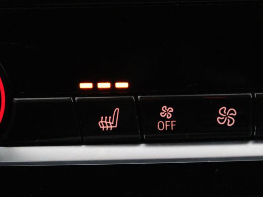 BMW 5 Serie 530e Executive | Leder | Trekhaak | Stoelverwarming | Live Cockpit | Carplay | Achterbankverwarmi... ActivLease financial lease