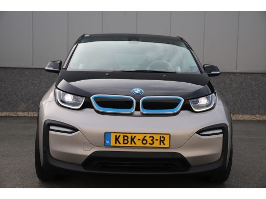 BMW i3 Executive 120Ah 42 kWh/Lodge/*Kashmir Silver*/2xAdaptive/Carplay/W-pomp/3-Fase ActivLease financial lease